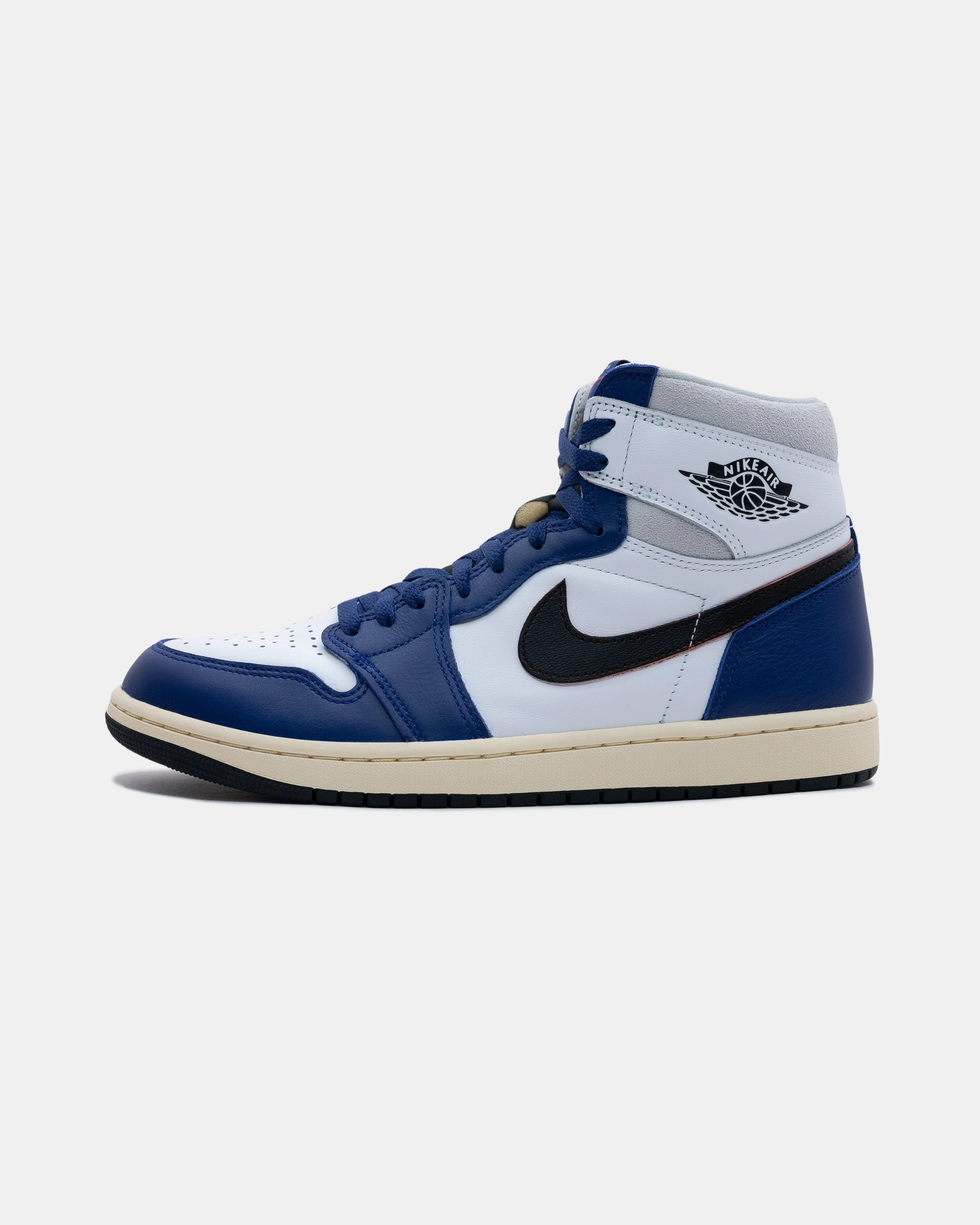 JORDAN AJ 1 RETRO HIGH OG - WHITE/ BLACK Heritage hoops sneakers