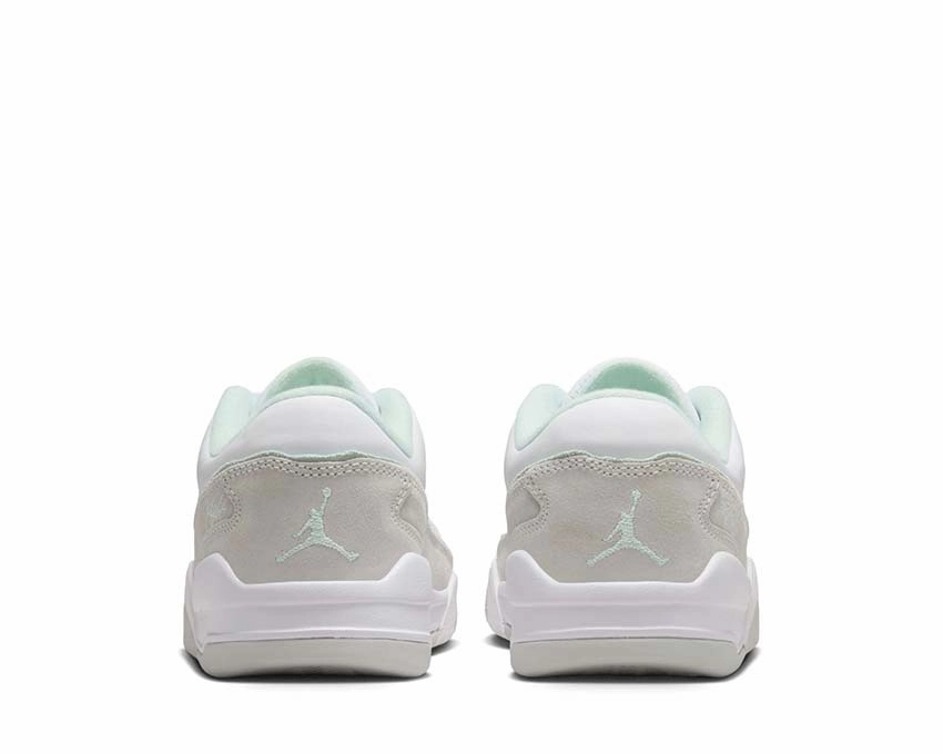 Jordan Flight Court W Timeless hoop footwear