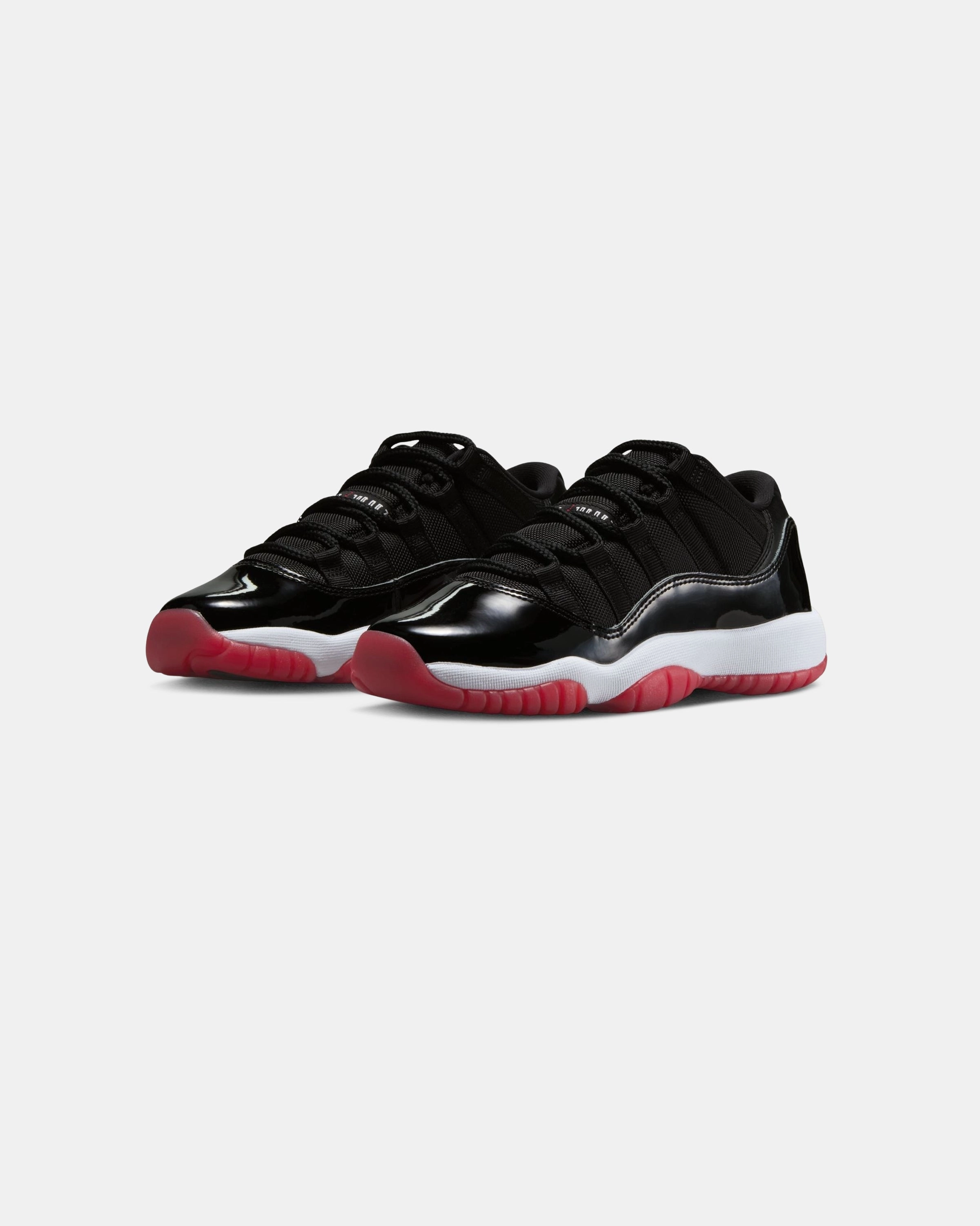 JORDAN GS AJ 11 RETRO LOW - BLACK/ VARSITYRED Jordan athletic shoes for men
