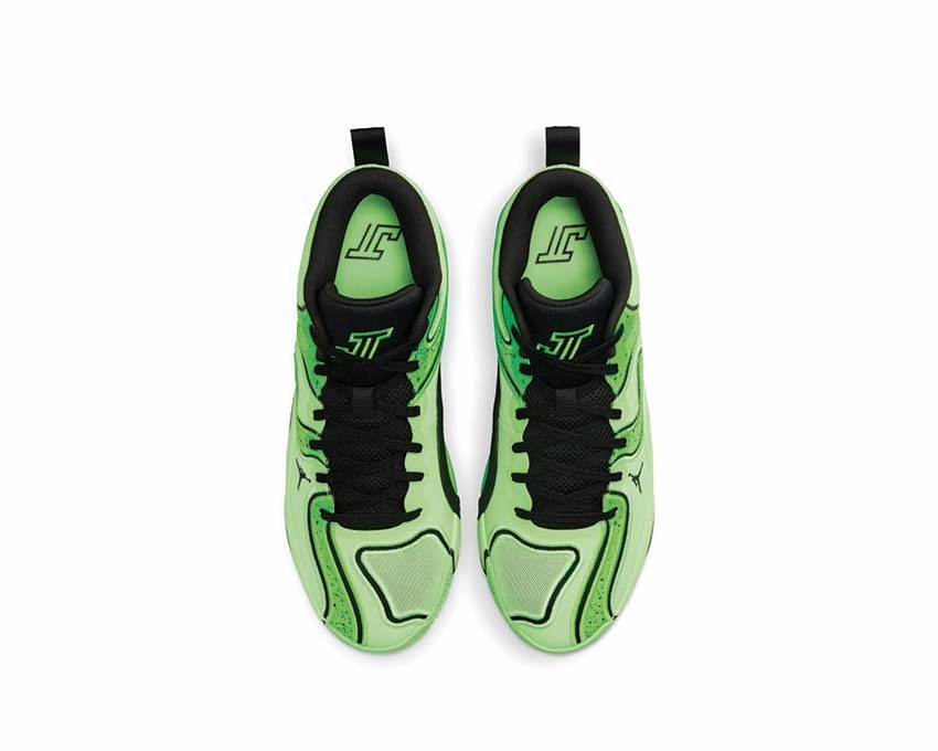 Jordan Tatum 3 Timeless hoop footwear