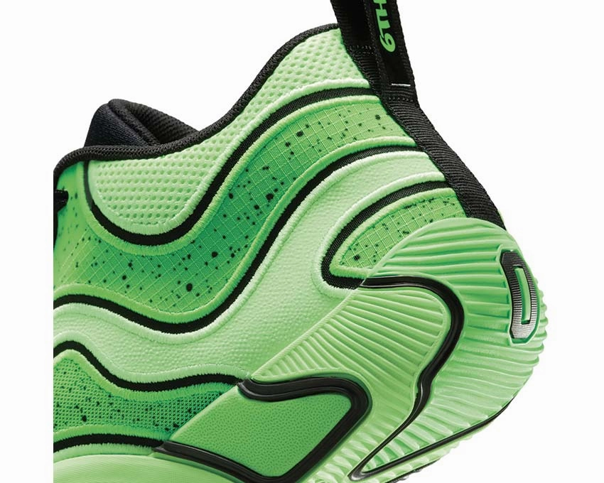 Jordan Tatum 3 Timeless hoop footwear