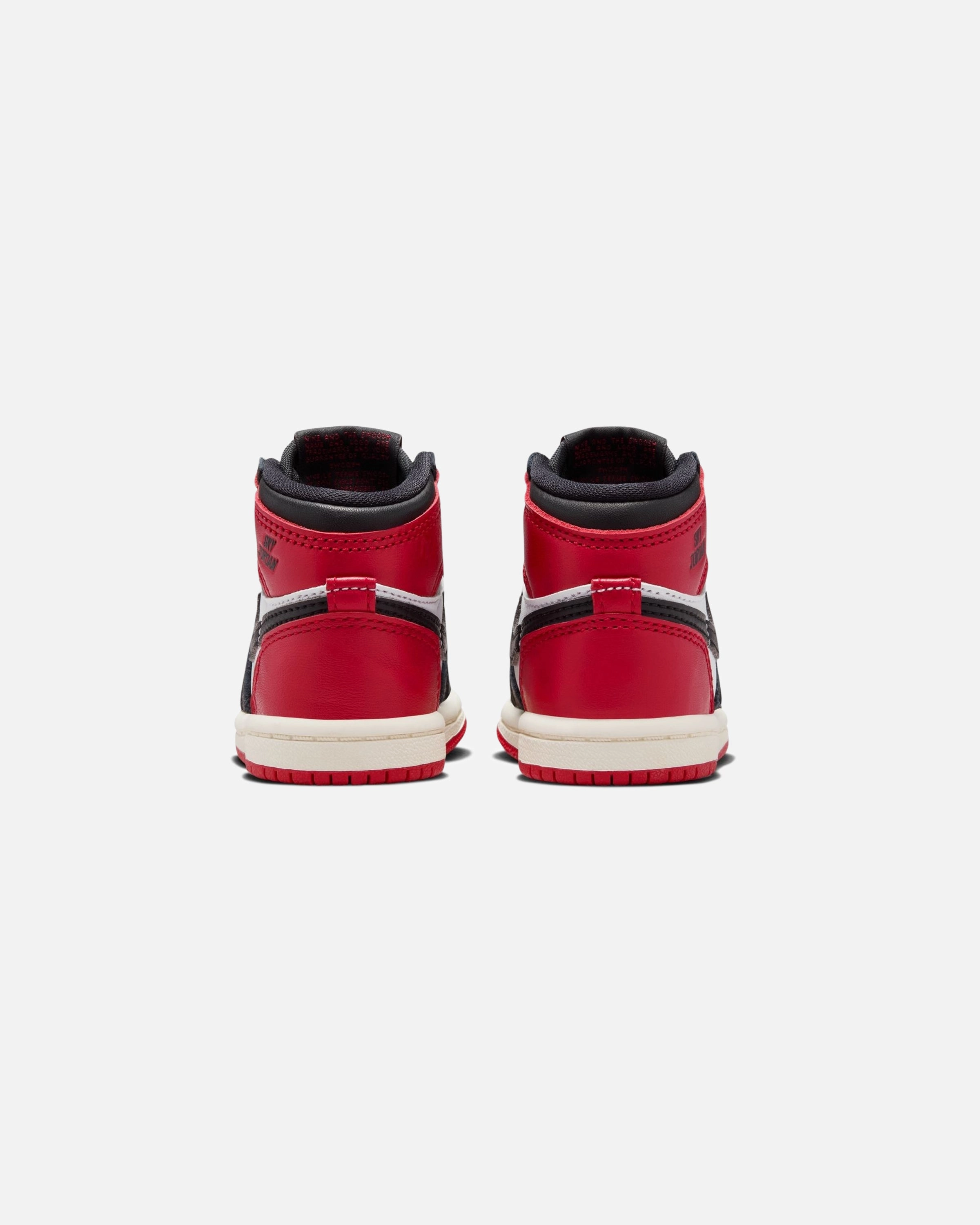 JORDAN TD AJ 1 RETRO HIGH OG - WHITE /BLACK/ VARSITYRED Heritage hoops sneakers