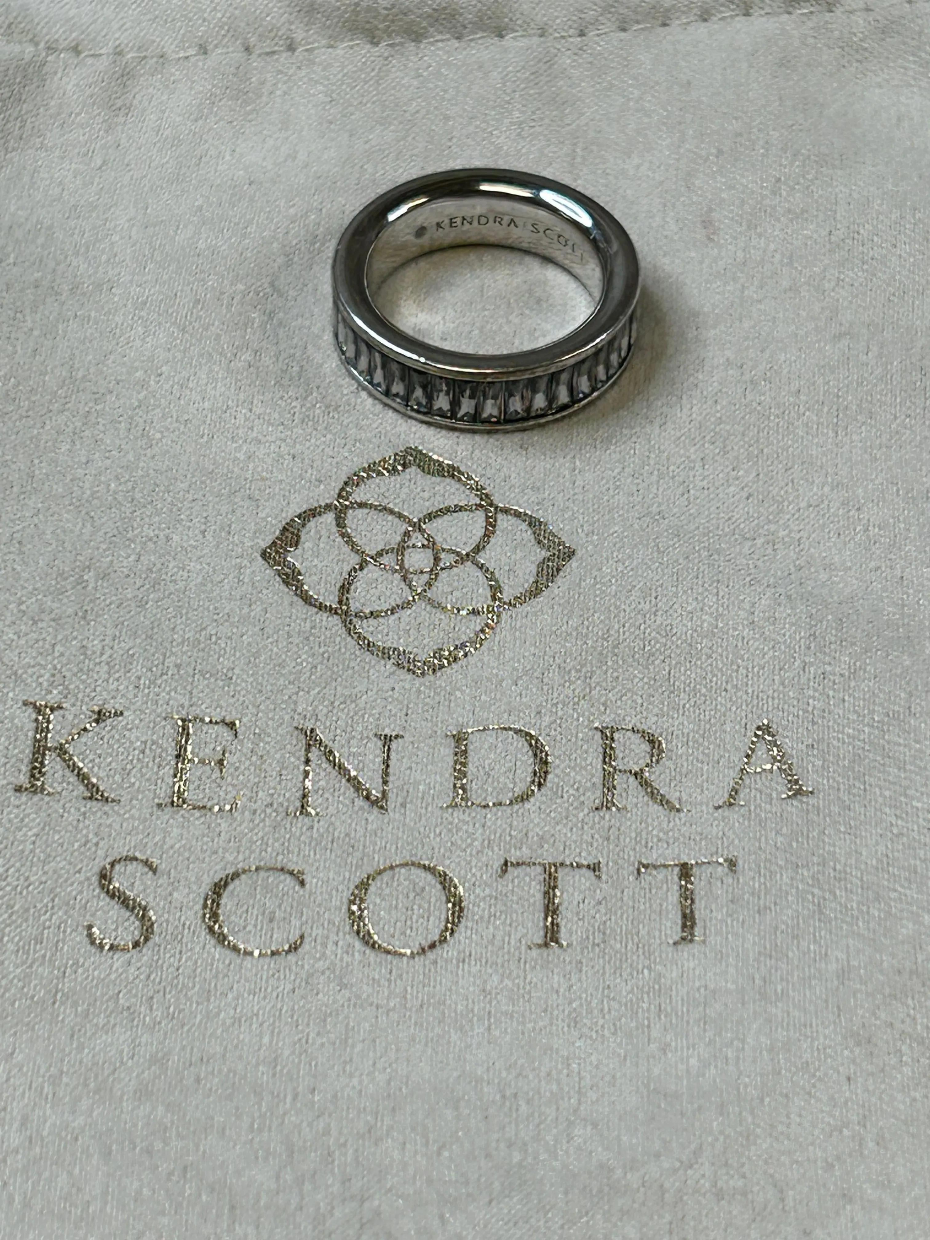 Kendra Scott Jewelry Ring Band By Kendra Scott, Size: 5