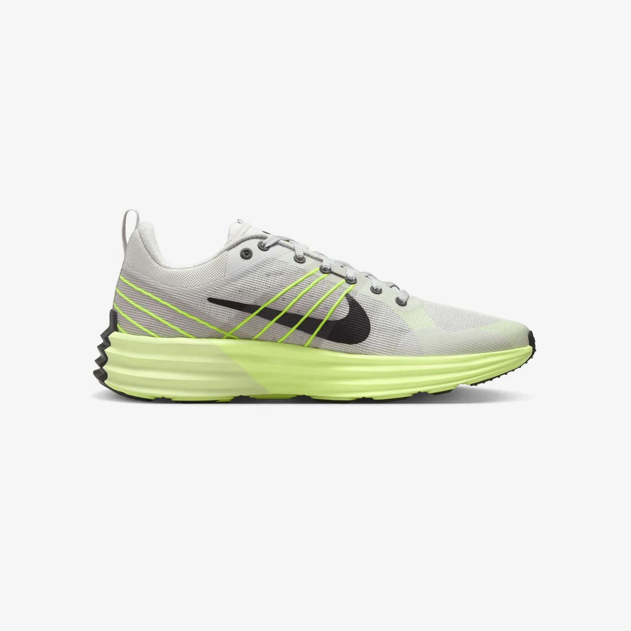 Lunar Roam Nike casual lifestyle sneakers