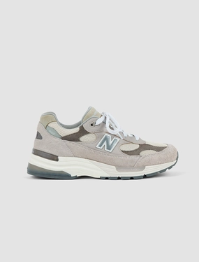 MADE IN USA 992 CORE "MOONROCK" new balance trending sneaker styles