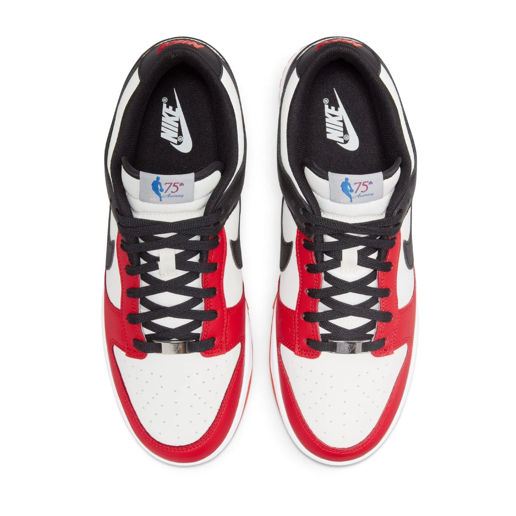 NBA x Nike Dunk Low EMB '75th Anniversary - Chicago' Nike Dunk stylish shoes