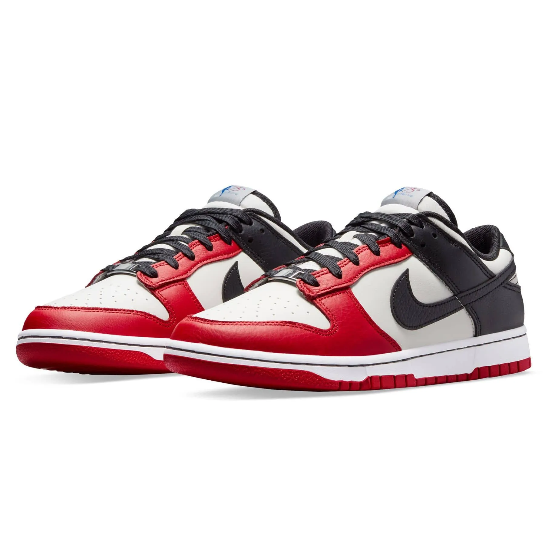 NBA x Nike Dunk Low EMB '75th Anniversary - Chicago' Nike Dunk stylish shoes