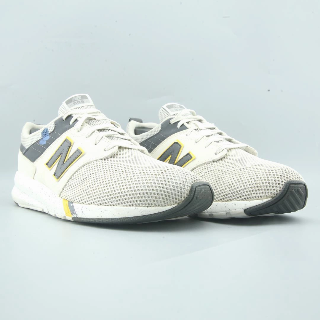 NEW BALANCE 009 New Balance trainer visuals