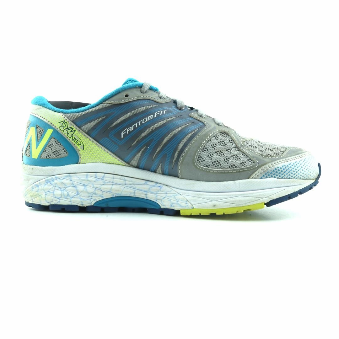 NEW BALANCE 1260 V5 New Balance casual shoe looks