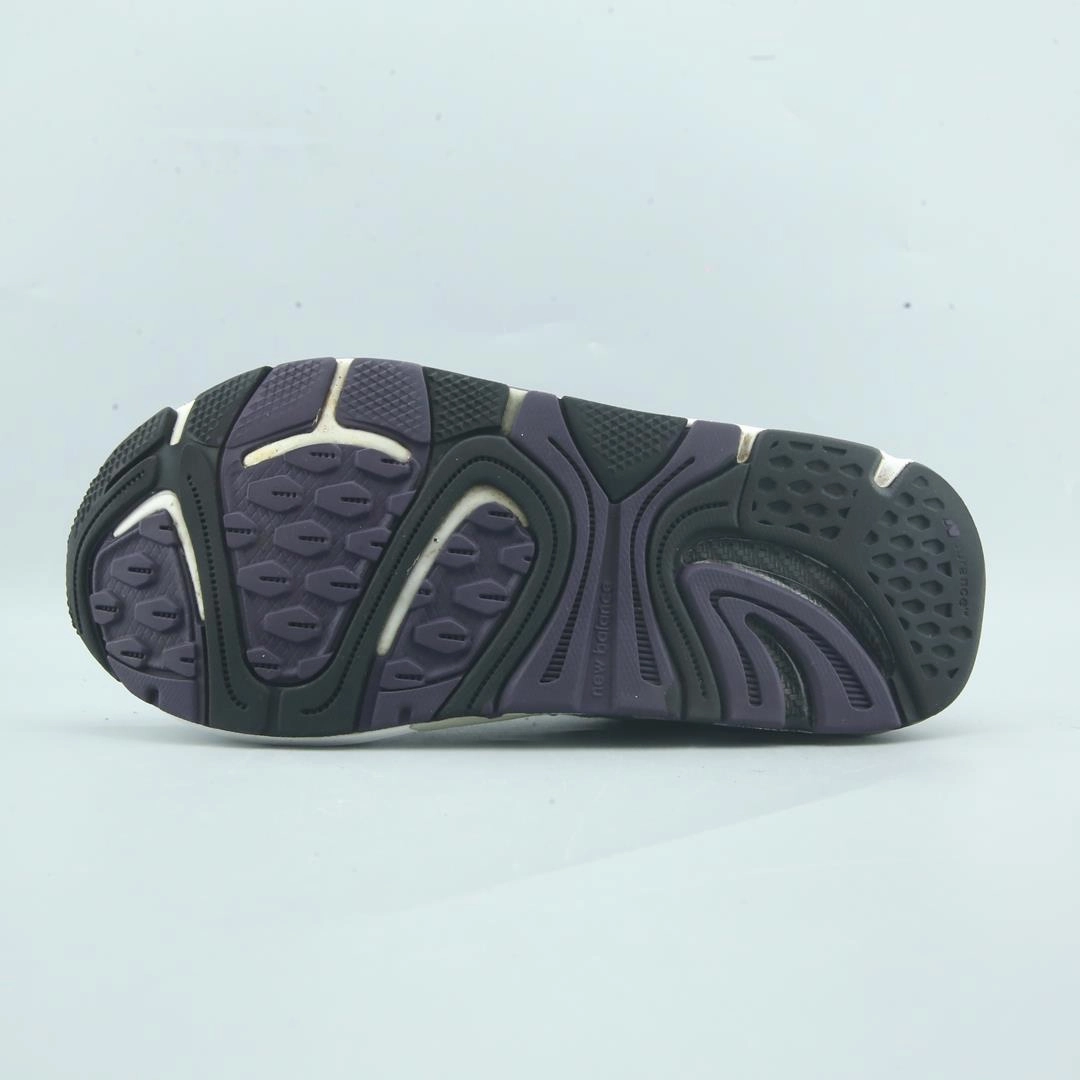 NEW BALANCE 1540V1 New Balance trainer visuals