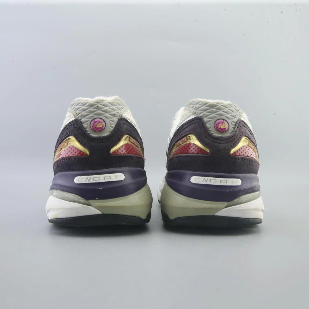 NEW BALANCE 1540V1 retro New Balance shoe shots