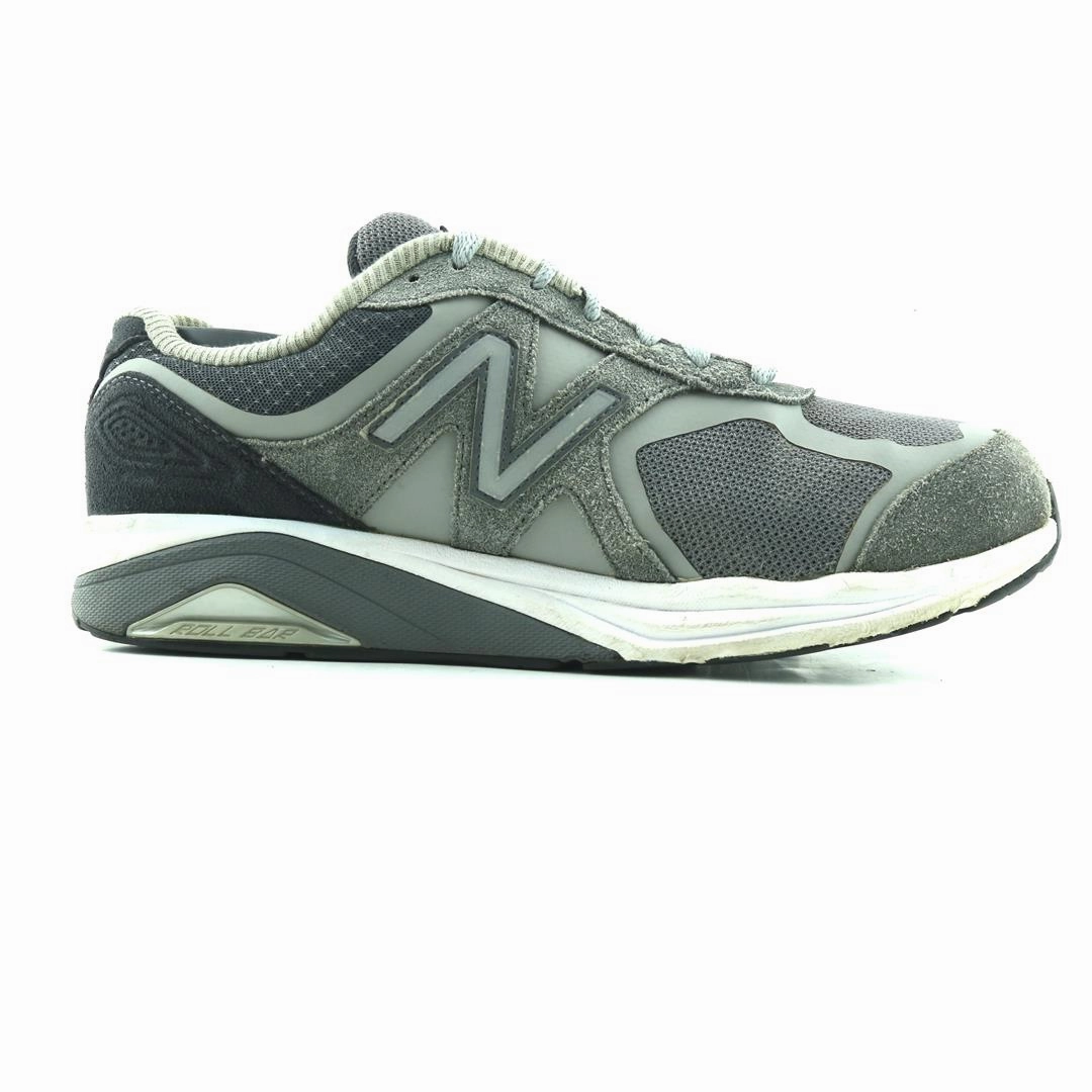 NEW BALANCE 1540V3 New Balance casual shoe looks