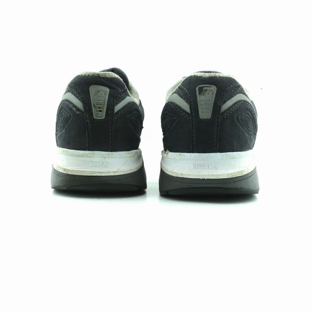 NEW BALANCE 1540V3 New Balance casual shoe looks