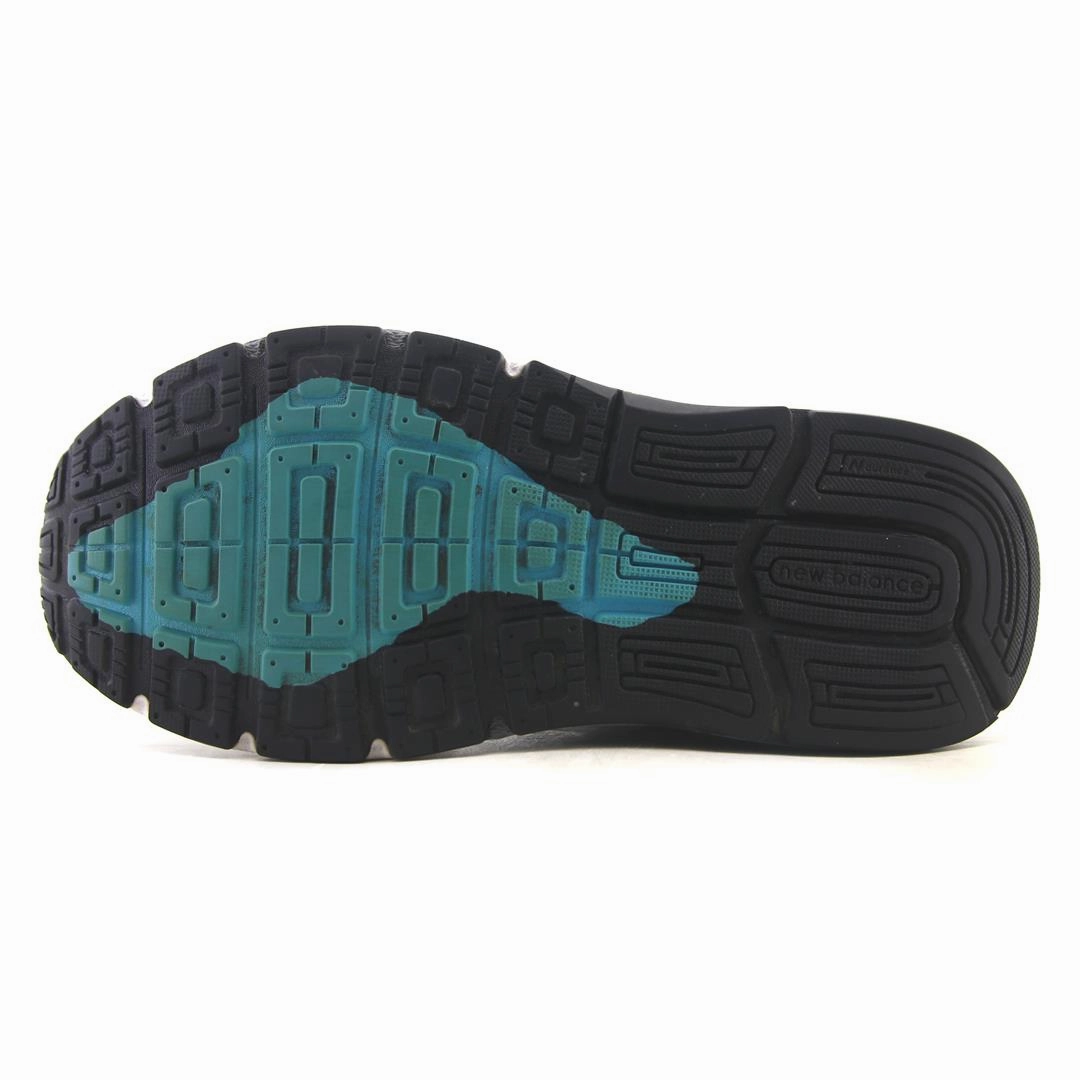 NEW BALANCE 1540V3 retro New Balance shoe shots