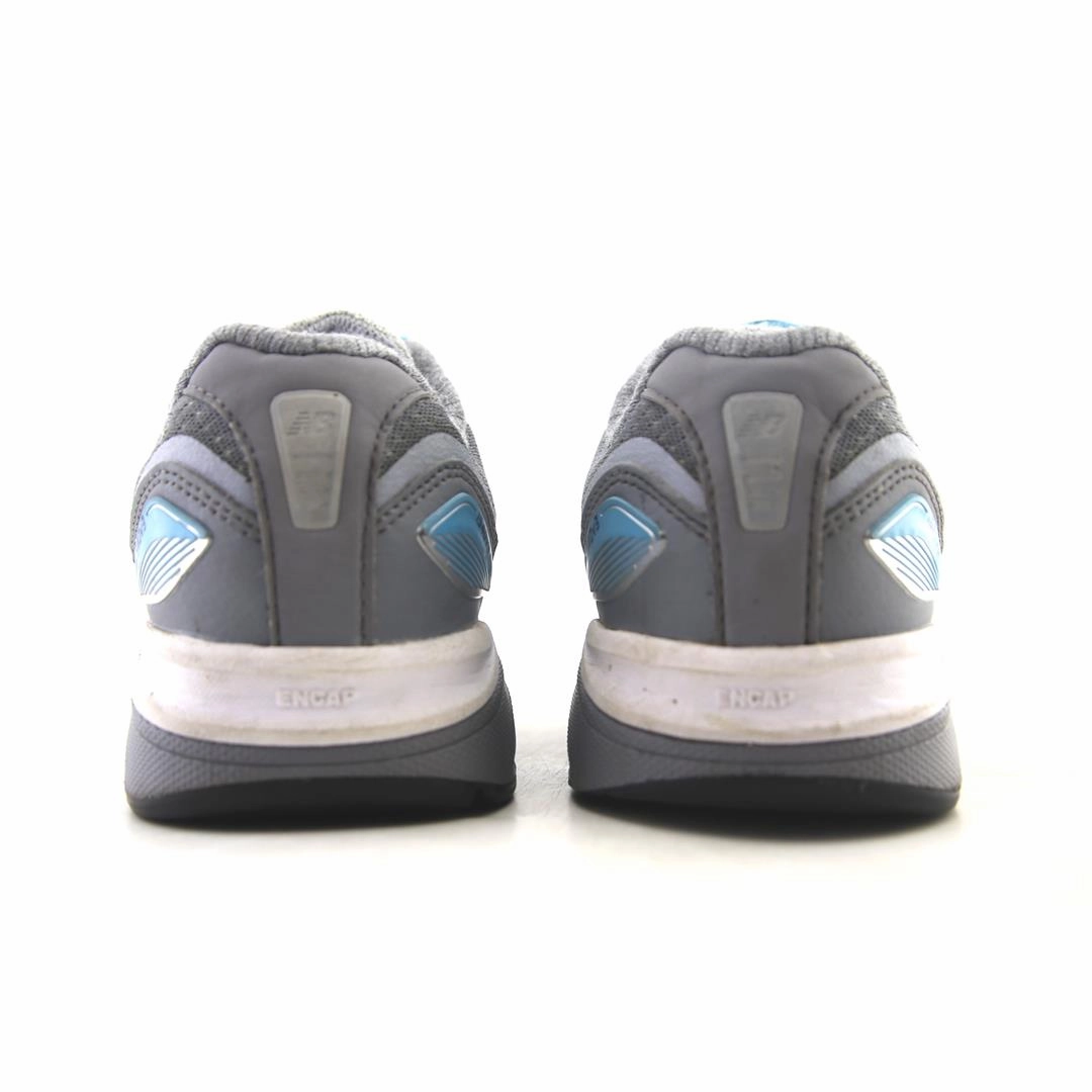 NEW BALANCE 1540V3 retro New Balance shoe shots
