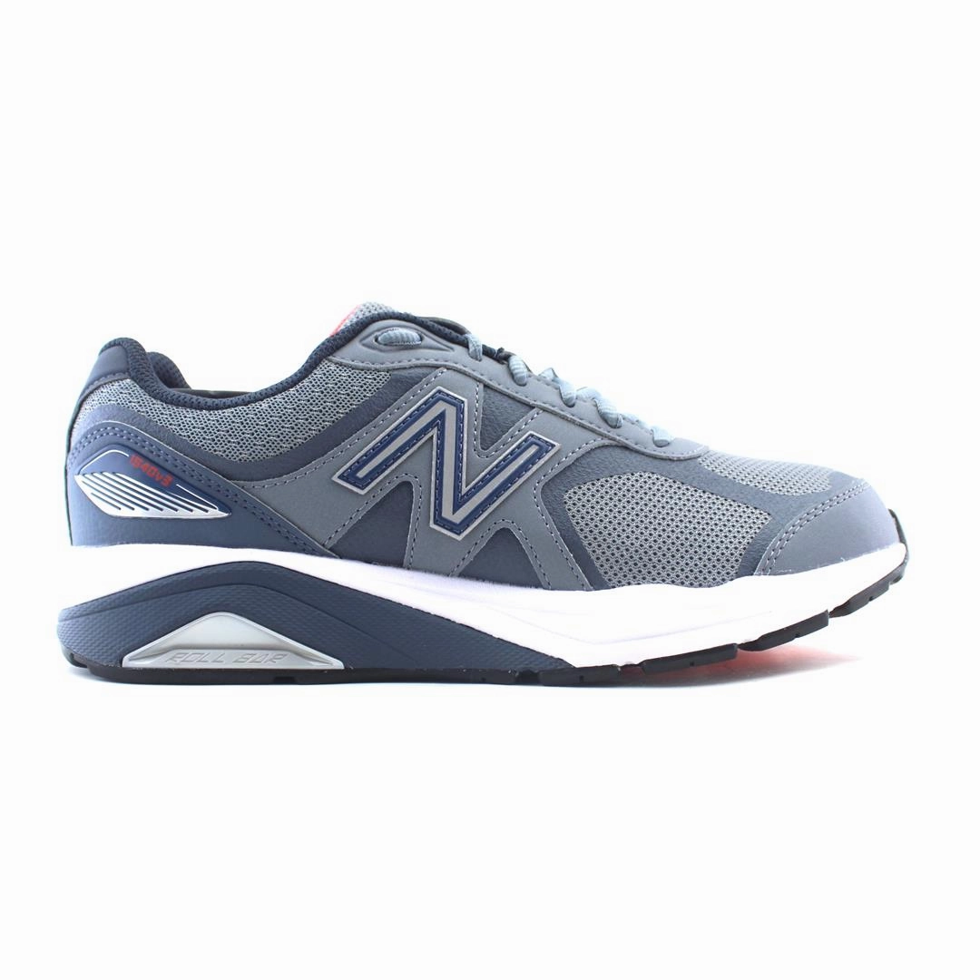 NEW BALANCE 1540V3 retro New Balance shoe shots