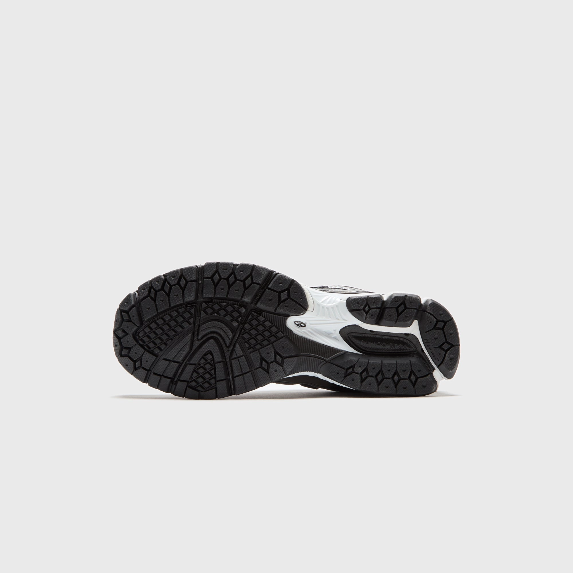 New Balance 1906 - Black / Dark Silver Metallic Nike Air Force 1 edition