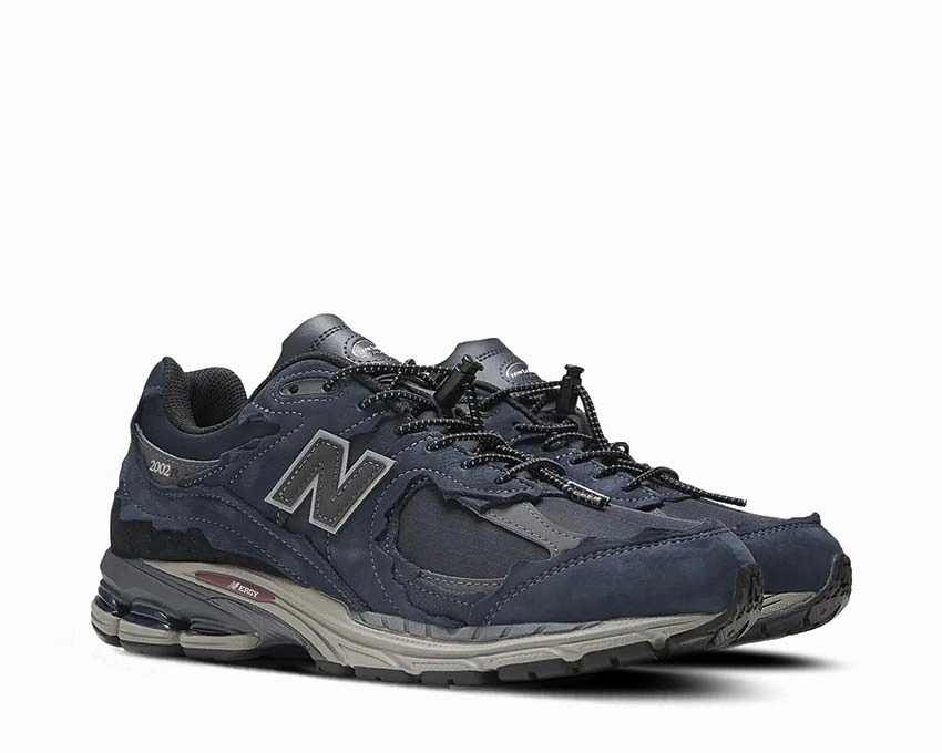 New Balance 2002R "Protection Pack" New Balance athletic sneakers