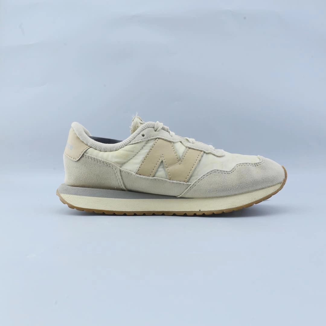 NEW BALANCE 237 stylish New Balance designs