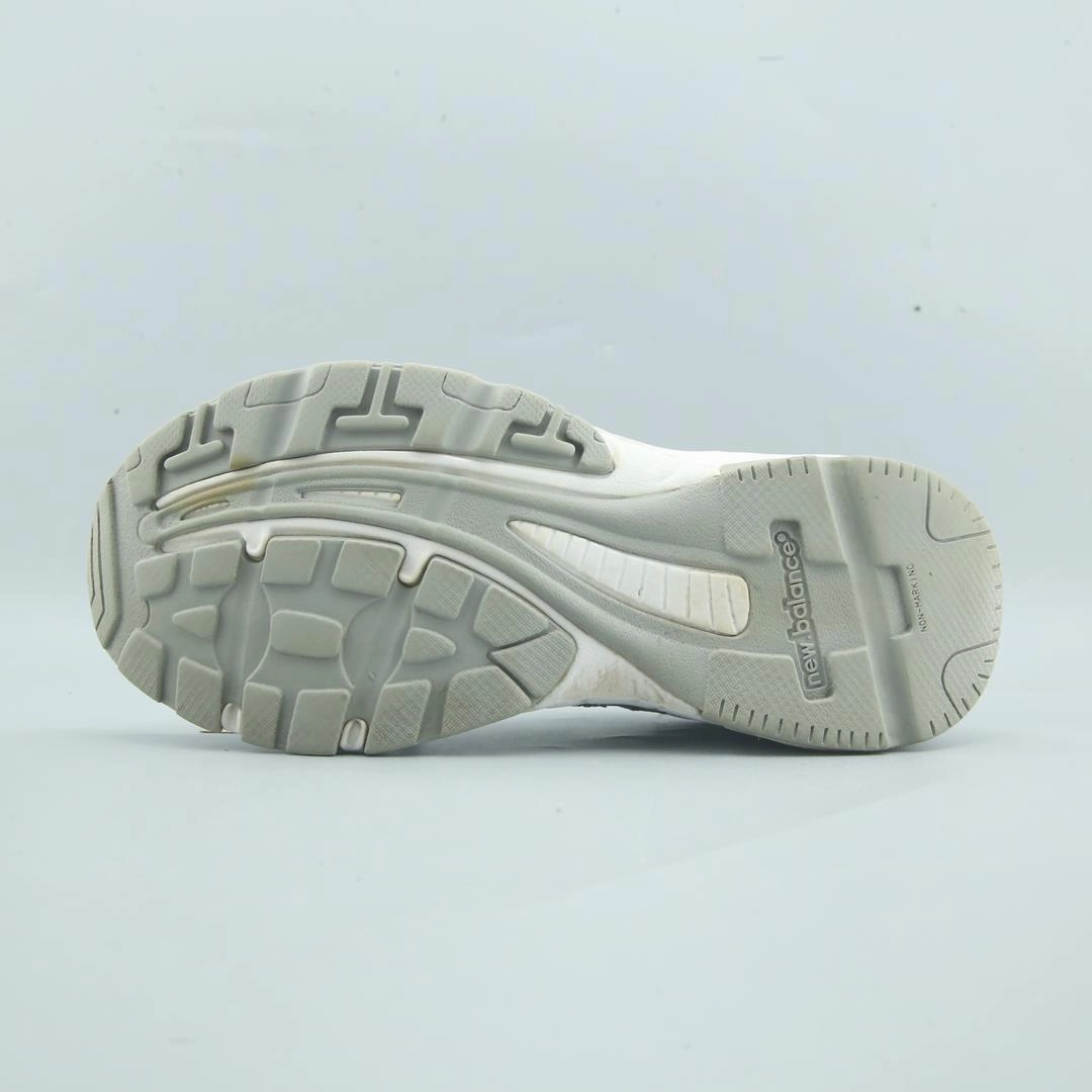 NEW BALANCE 409 New Balance trainer visuals