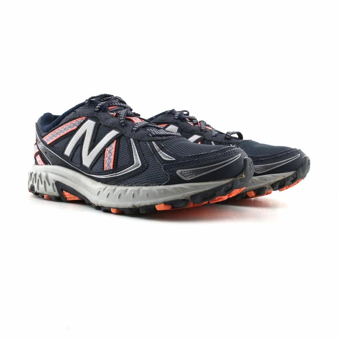 NEW BALANCE 410V5 New Balance casual shoe looks