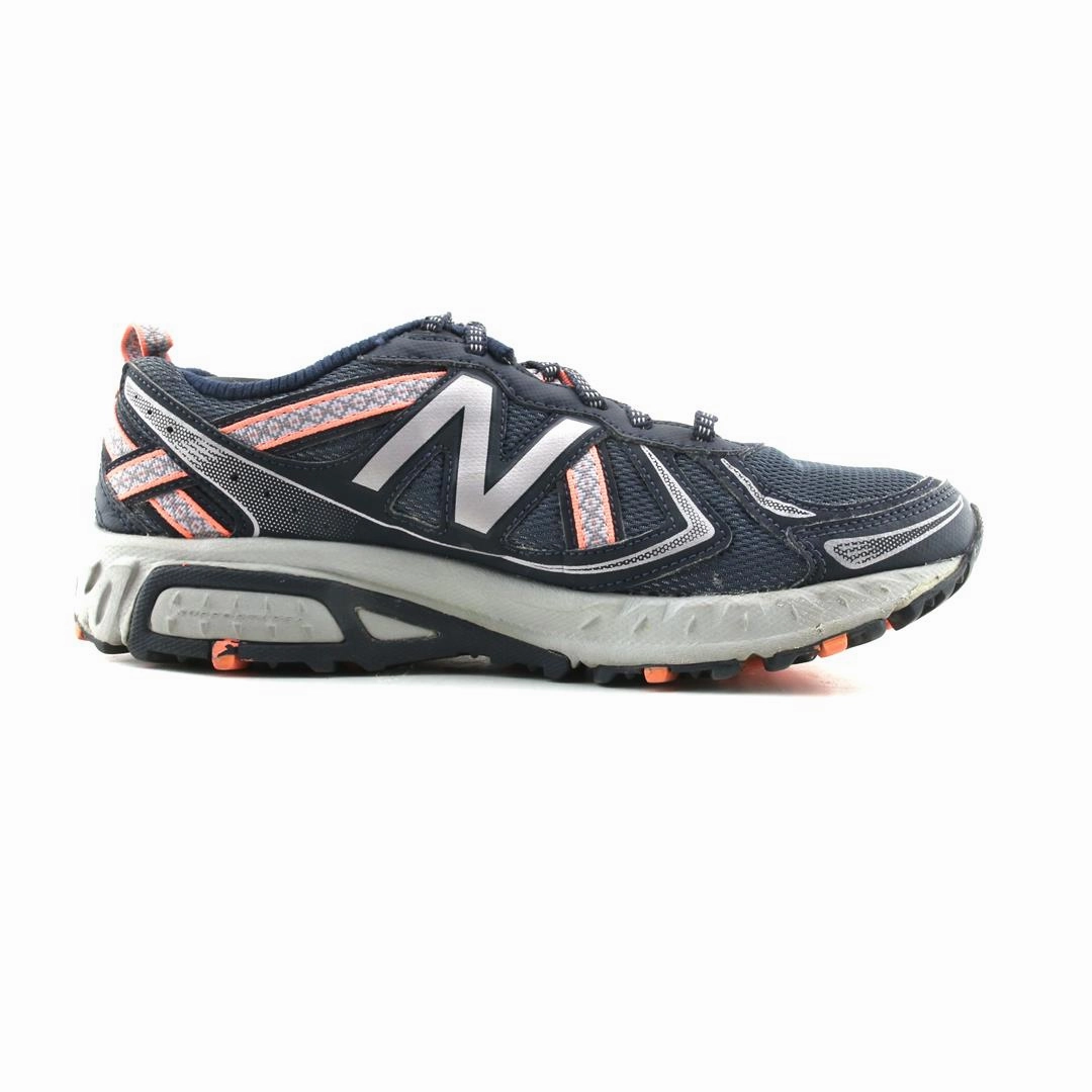 NEW BALANCE 410V5 New Balance casual shoe looks