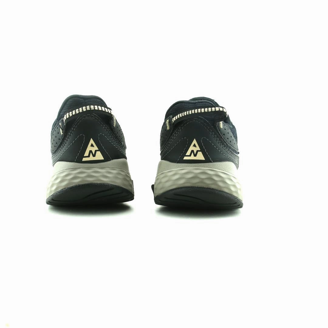 NEW BALANCE  410V7 stylish New Balance designs