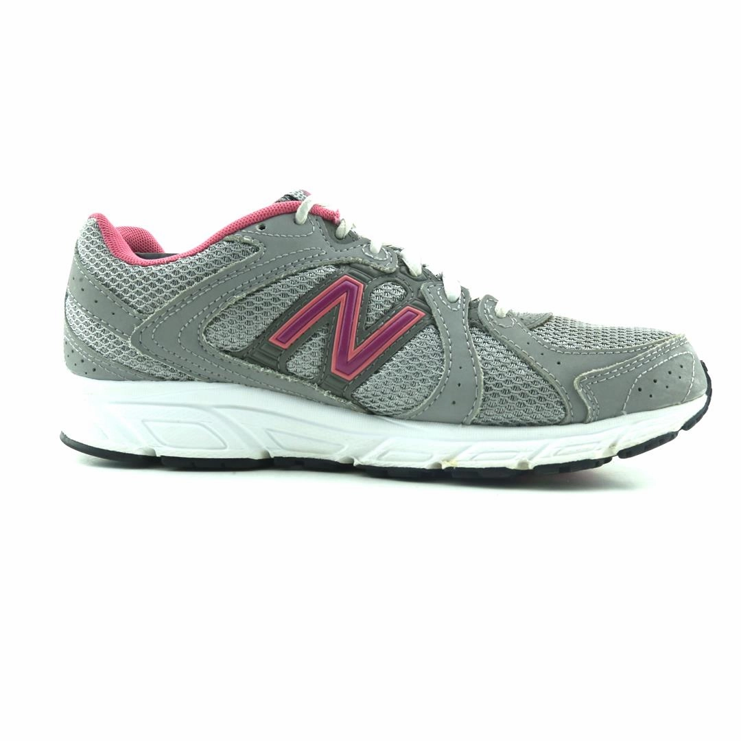 NEW BALANCE 481 V1 New Balance casual shoe looks