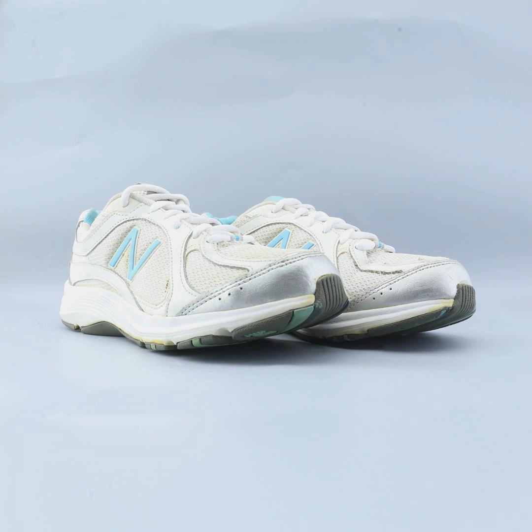NEW BALANCE 496V2 stylish New Balance designs