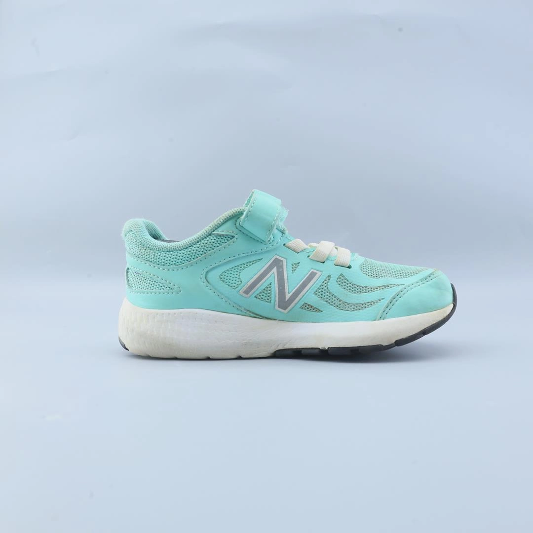 NEW BALANCE 519 stylish New Balance designs