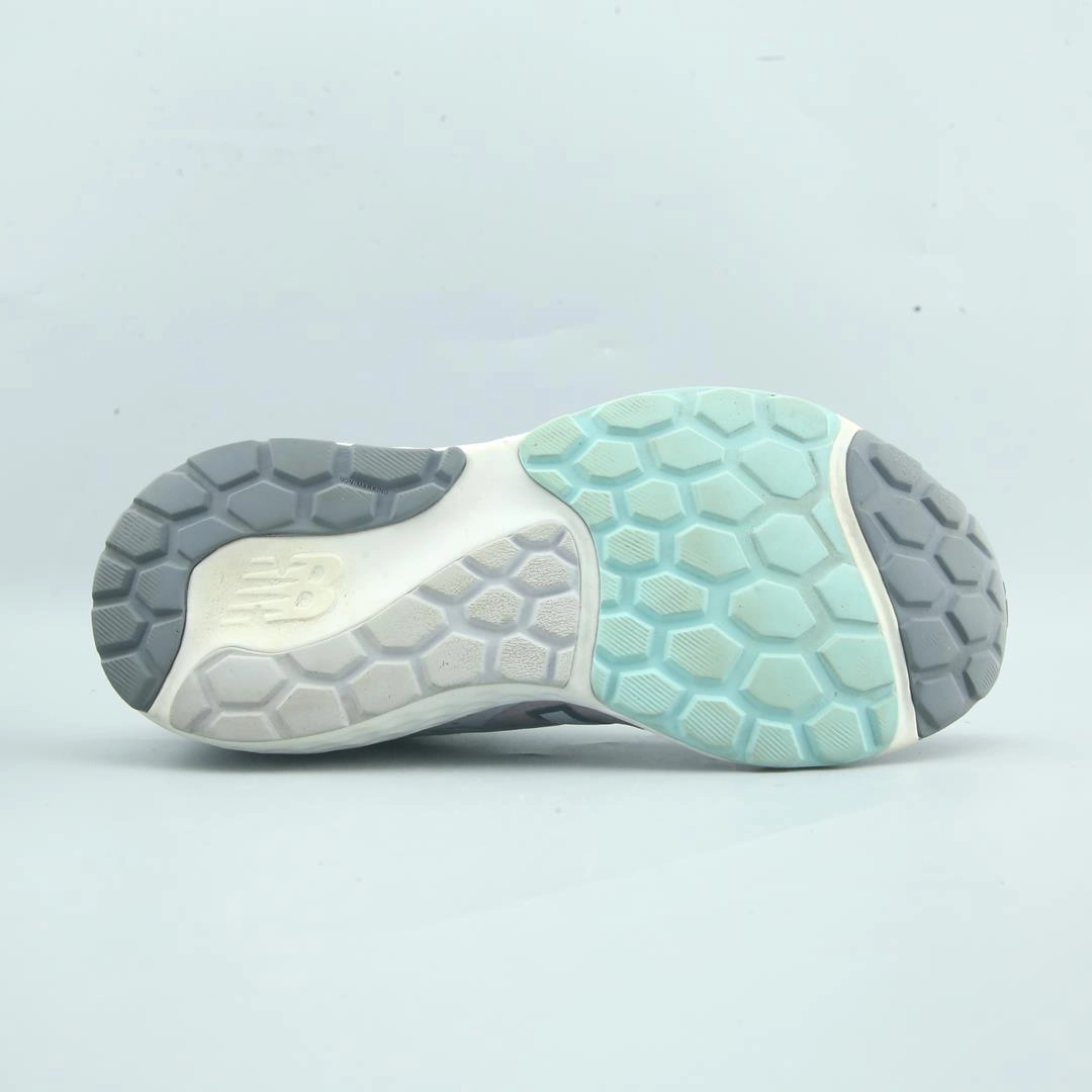 NEW BALANCE 520V7 New Balance trainer visuals