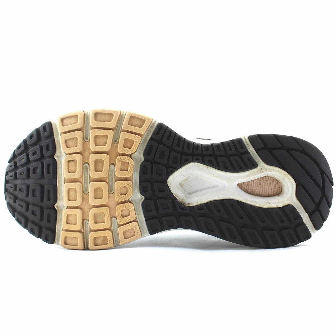 NEW BALANCE 560V7 retro New Balance shoe shots