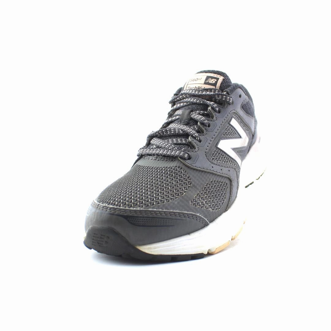NEW BALANCE 560V7 retro New Balance shoe shots