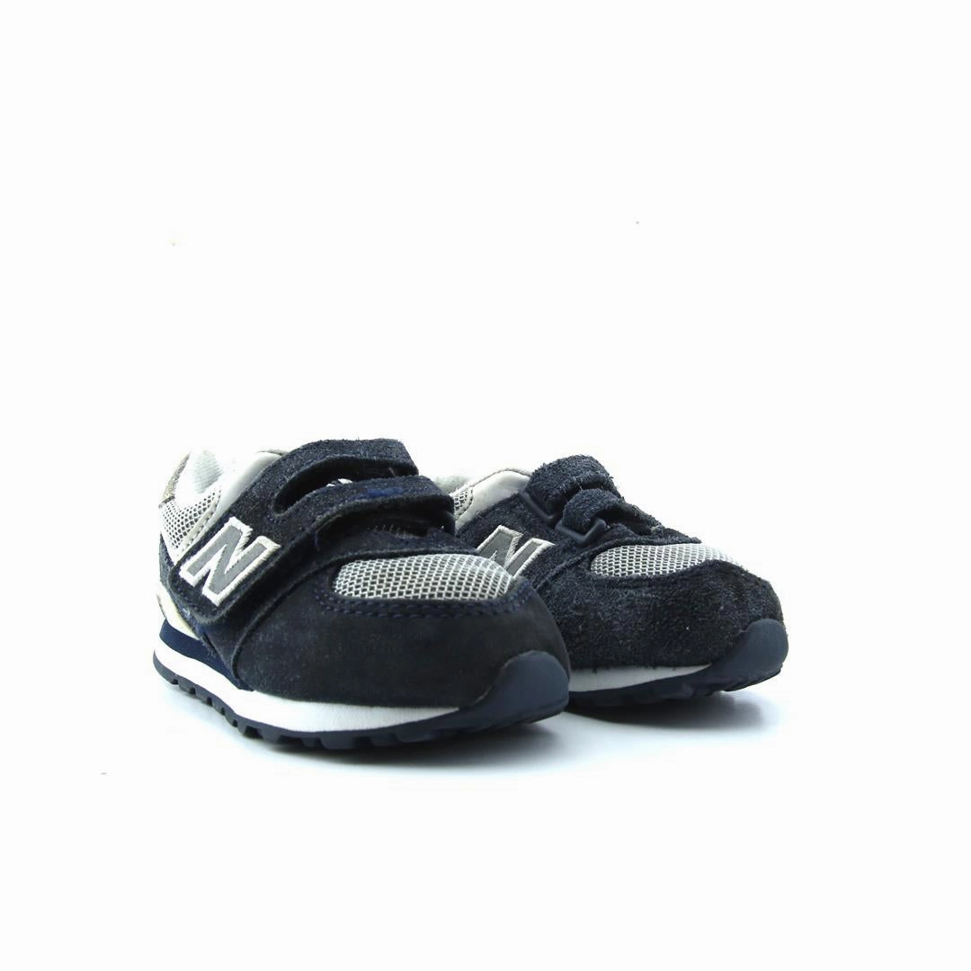 NEW BALANCE 574 New Balance casual shoe looks