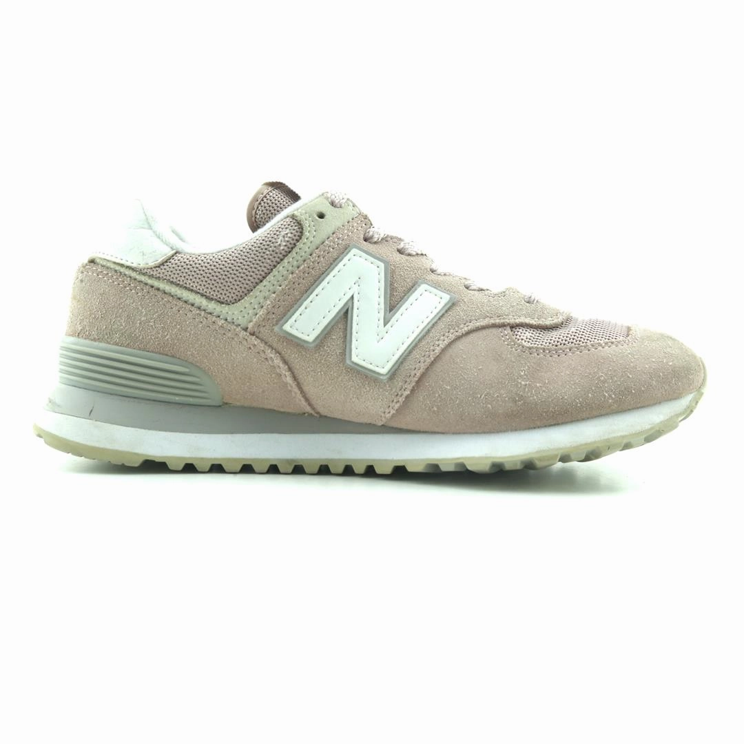 NEW BALANCE 574 New Balance casual shoe looks