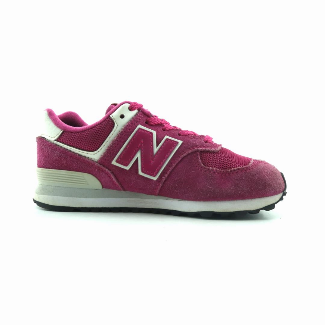 NEW BALANCE 574 New Balance trainer visuals