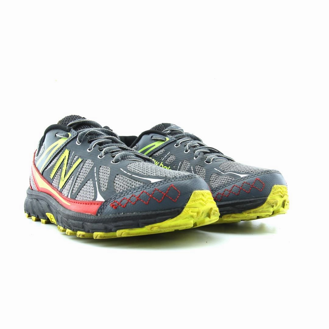 NEW BALANCE 610 New Balance casual shoe looks