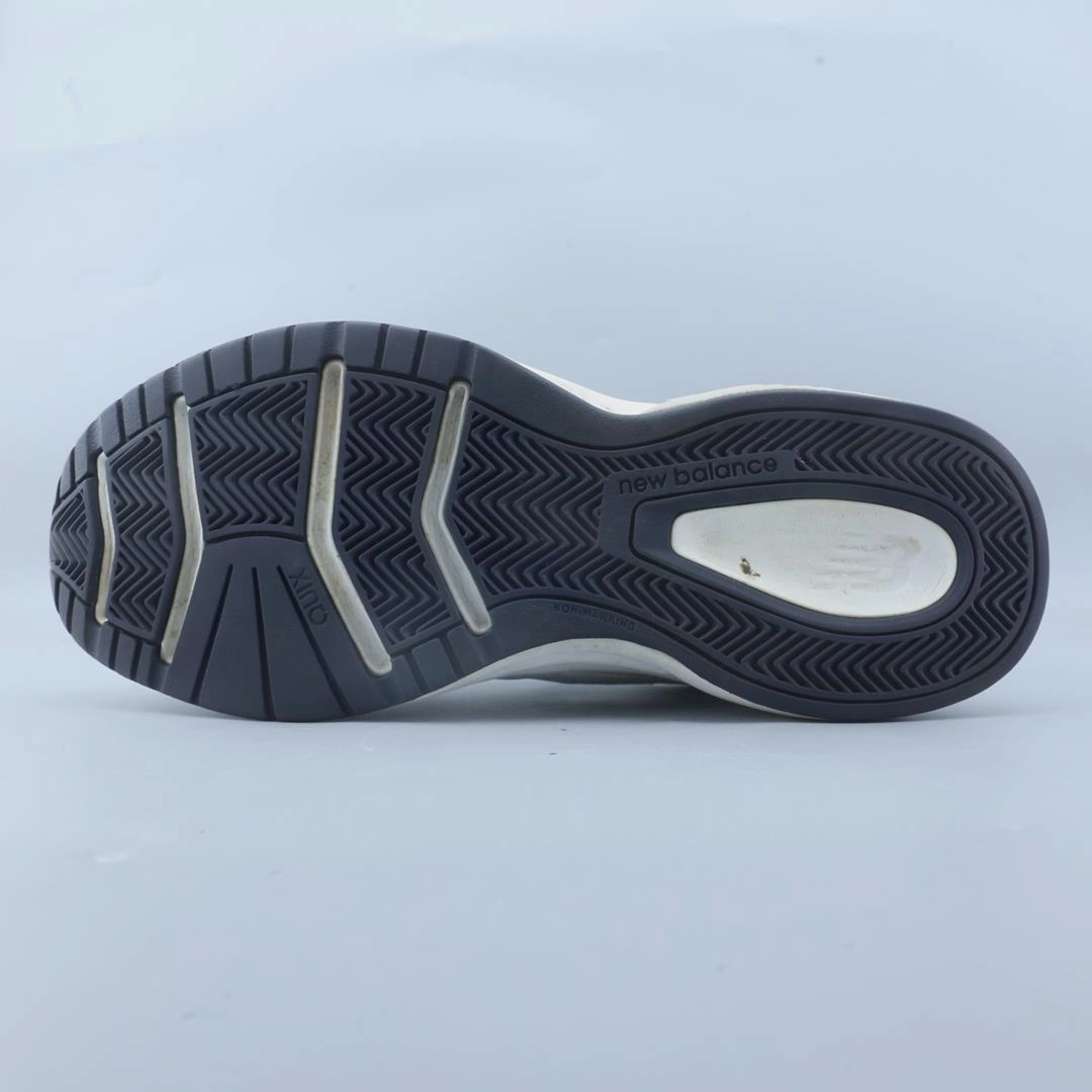 NEW BALANCE 623 V2 stylish New Balance designs
