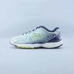 NEW BALANCE 680V4 New Balance supportive sneaker models
