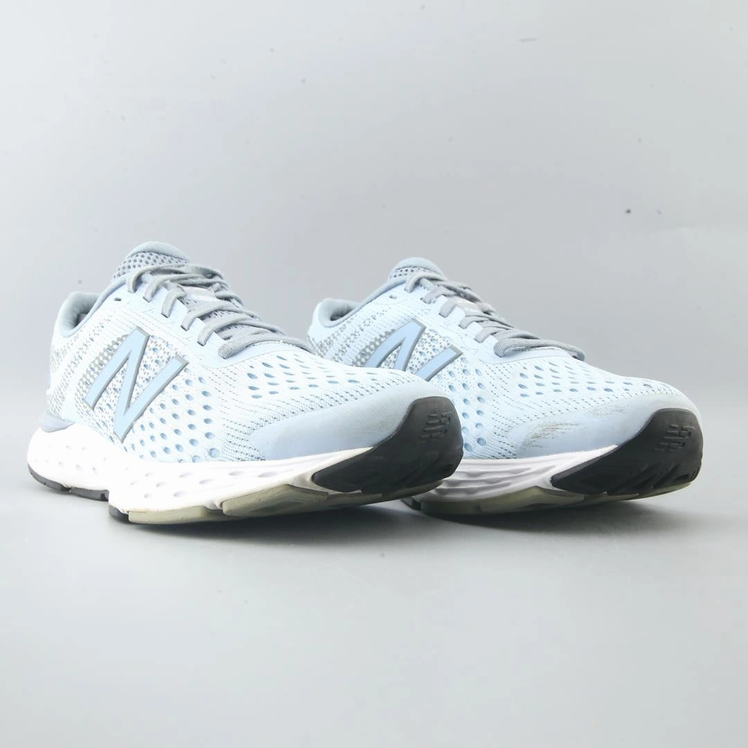 NEW BALANCE 680V6 New Balance trainer visuals