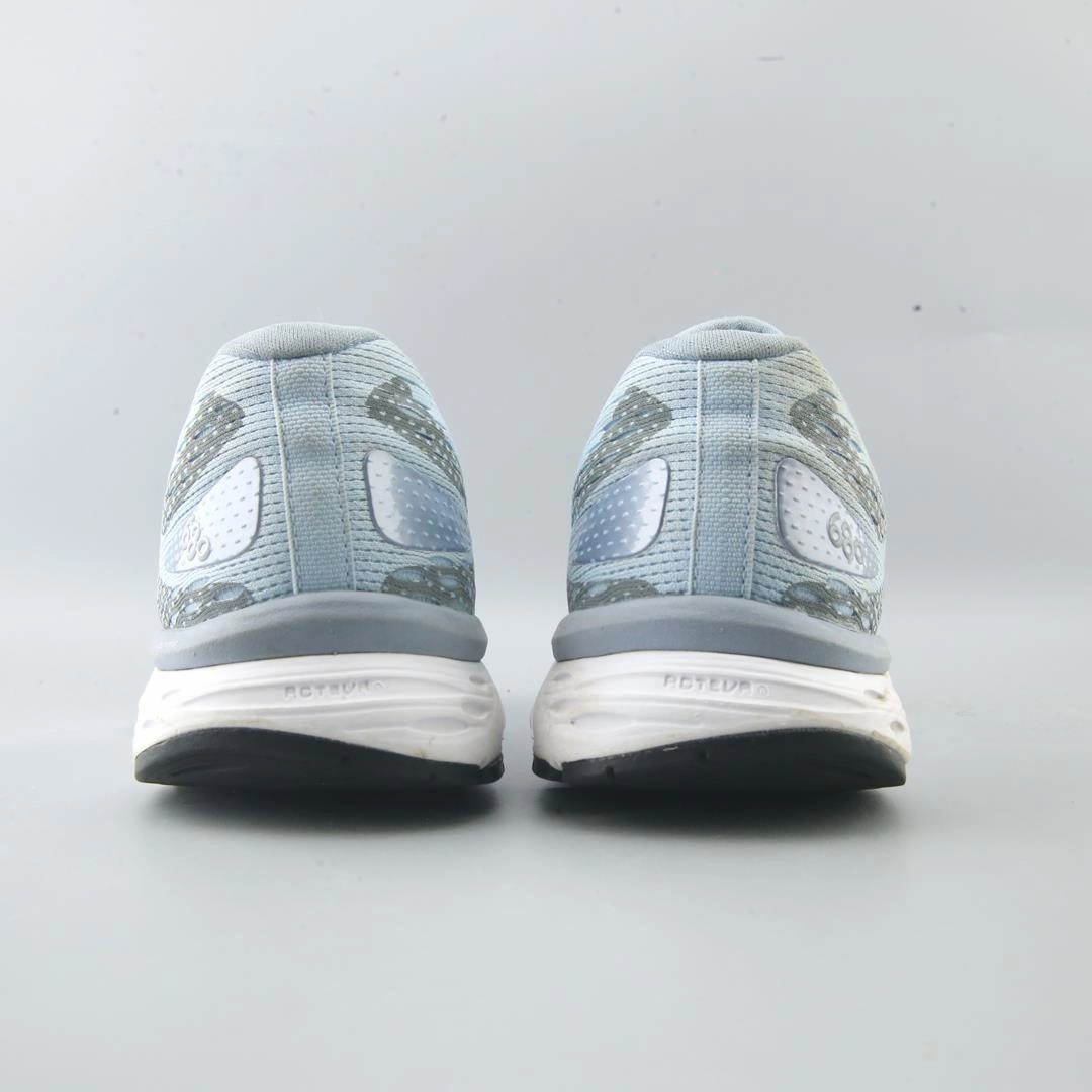 NEW BALANCE 680V6 New Balance trainer visuals