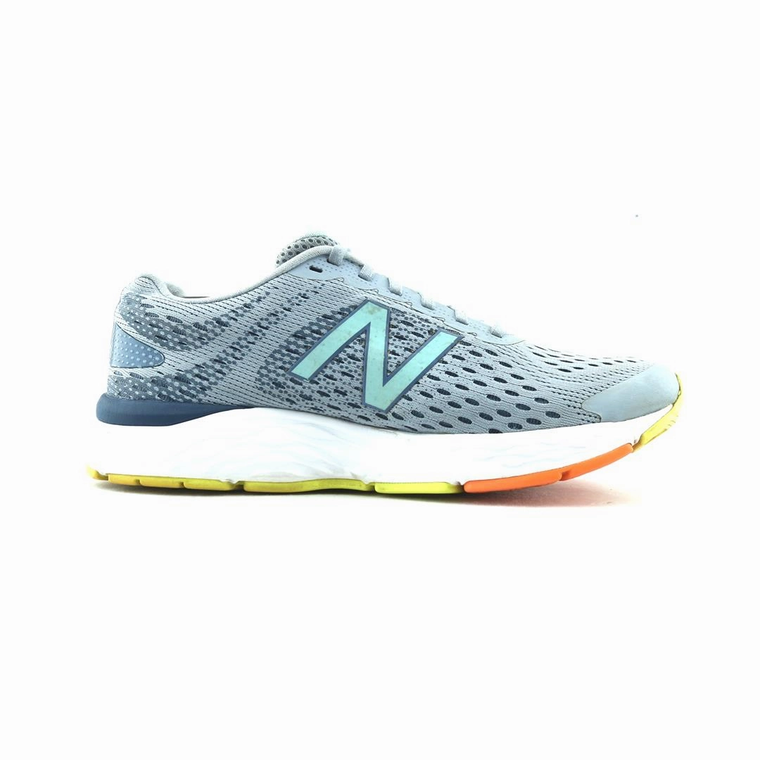 NEW BALANCE 680V6 stylish New Balance designs