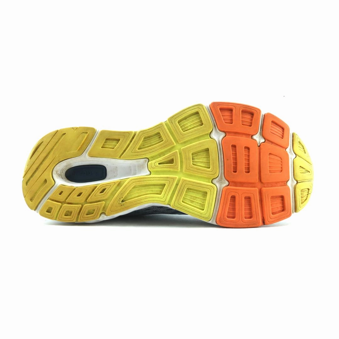 NEW BALANCE 680V6 stylish New Balance designs