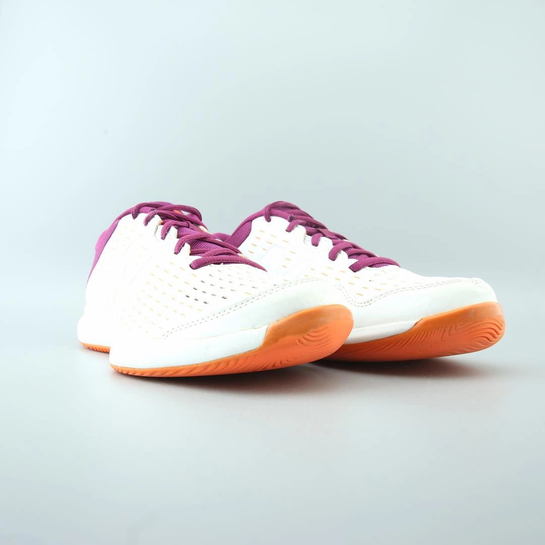 NEW BALANCE 696V4 stylish New Balance designs