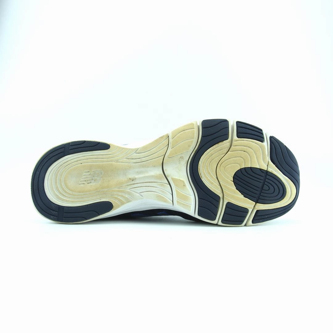 NEW BALANCE 711 stylish New Balance designs