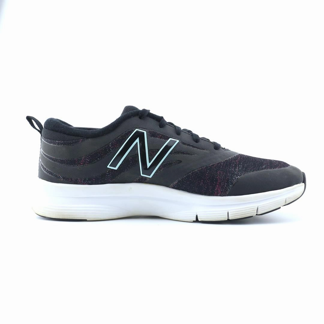 NEW BALANCE 713 stylish New Balance designs