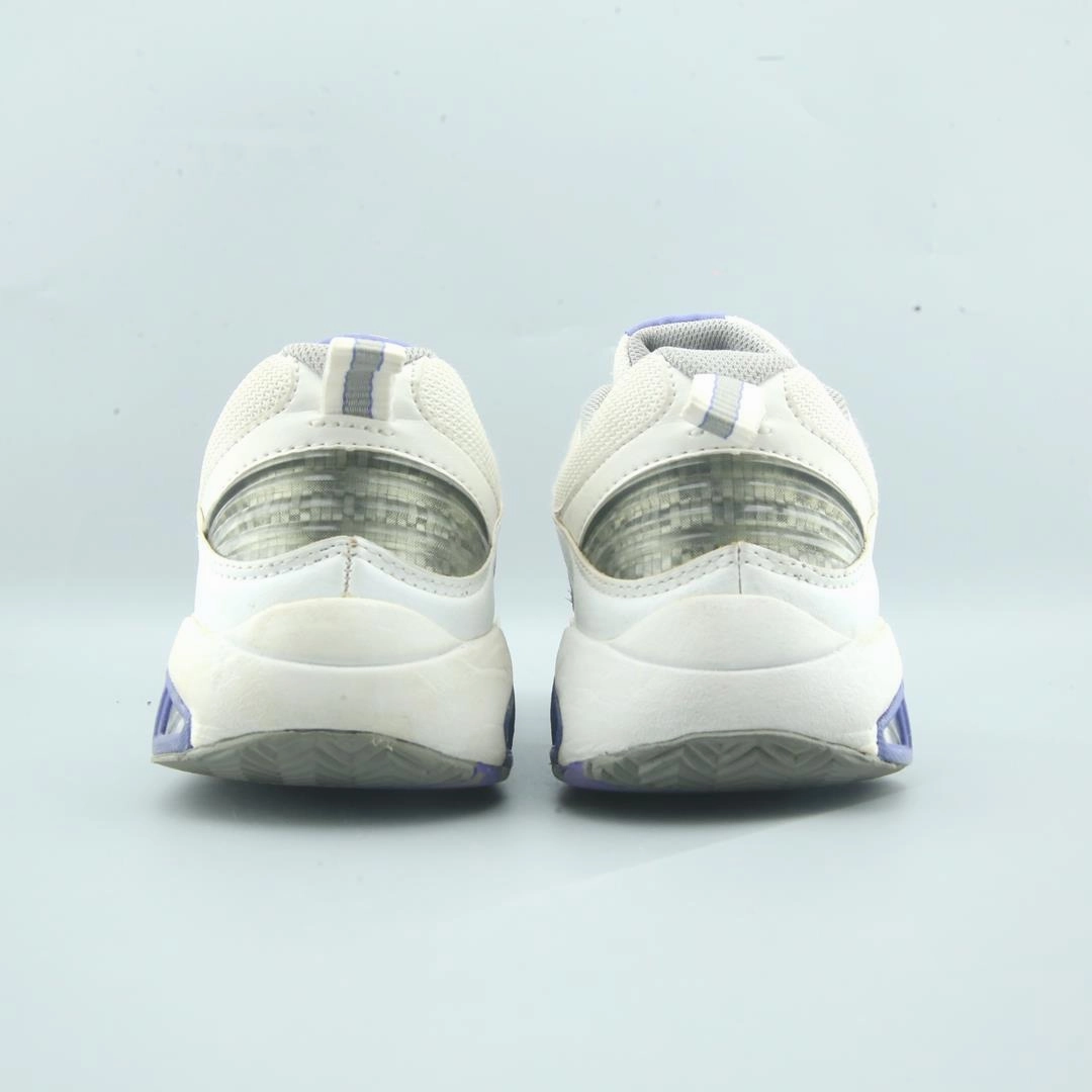 NEW BALANCE 806 New Balance trainer visuals