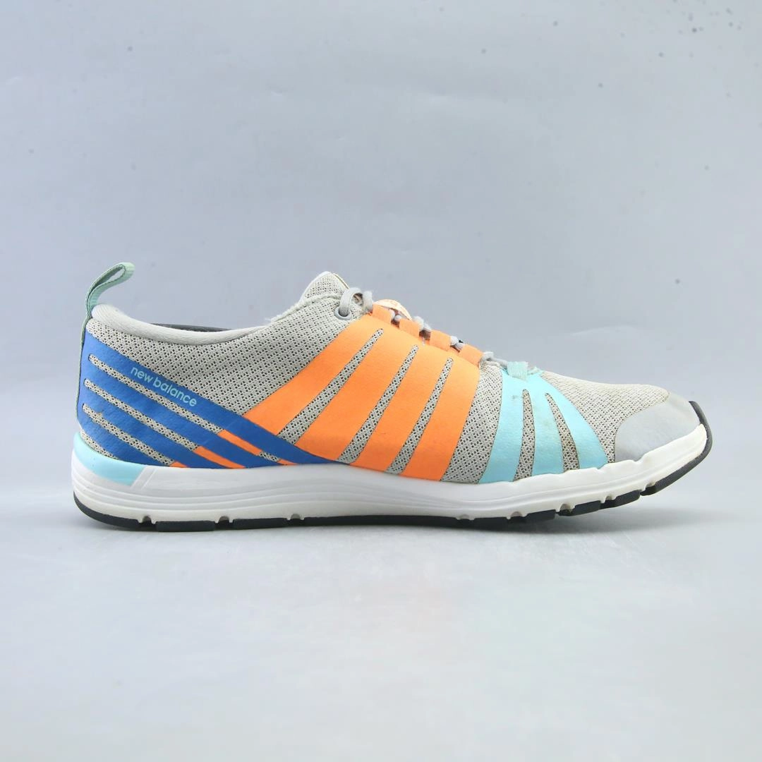 NEW BALANCE 811 New Balance casual shoe looks
