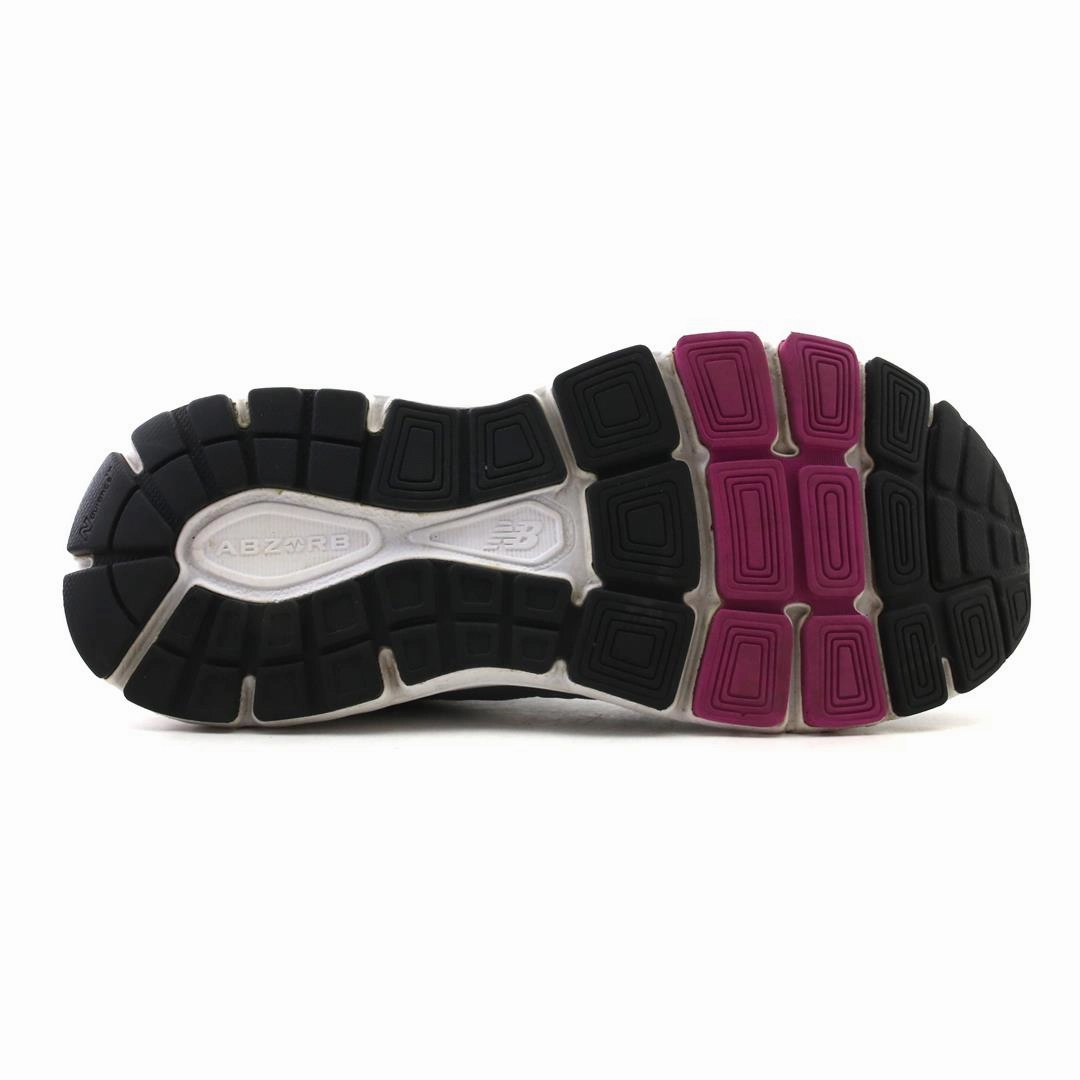 NEW BALANCE 840 V4 retro New Balance shoe shots