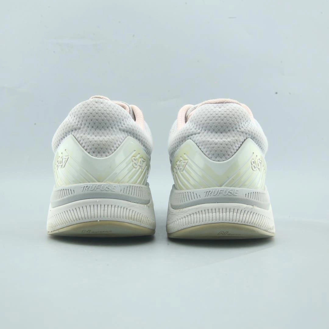 NEW BALANCE 847V4 New Balance trainer visuals